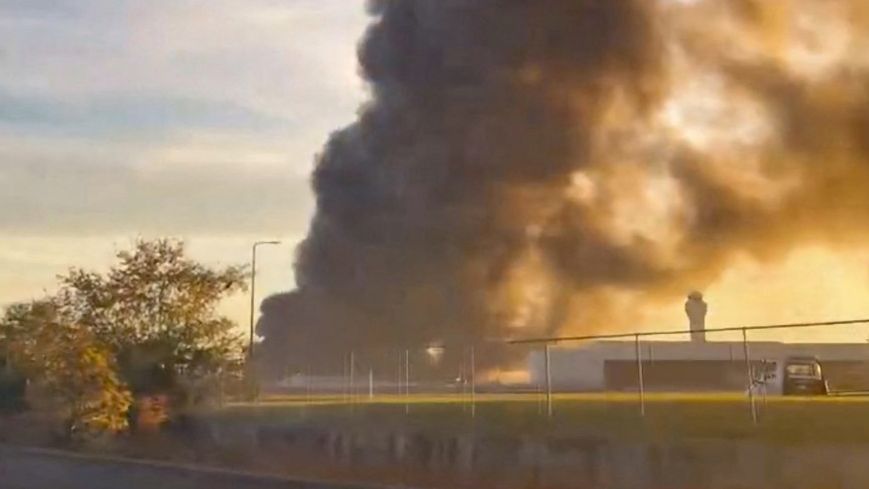 Letadlo se zřítilo krátce po startu z amerického Louisville